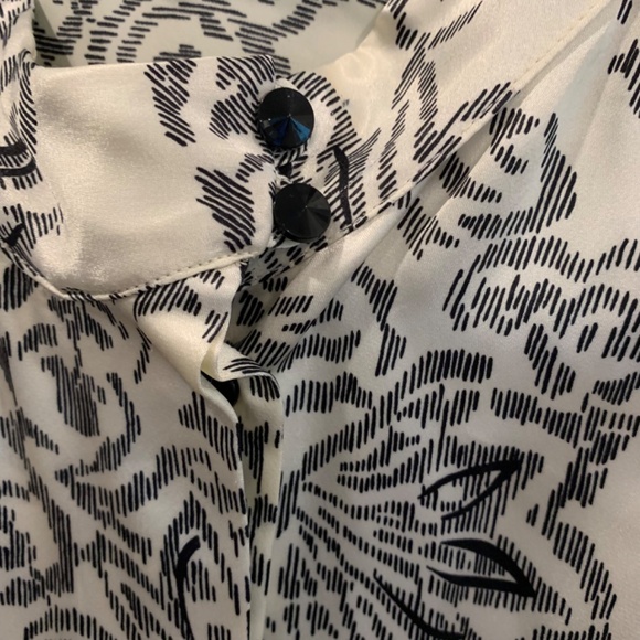 Yves Venet vintage 80s patterned silky flowy mockneck blouse - Picture 8 of 9